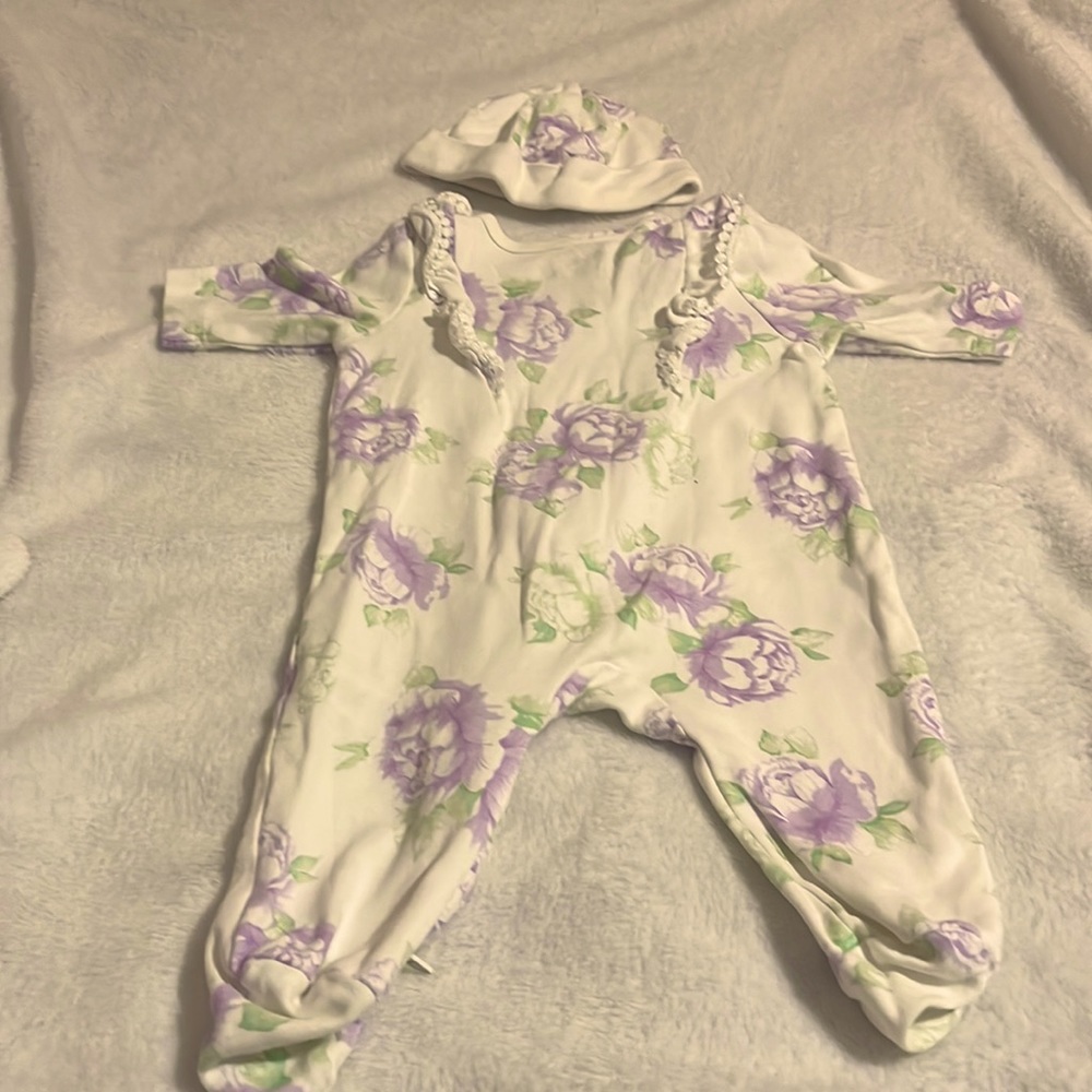 Purple floral sleeper with hat size 3M